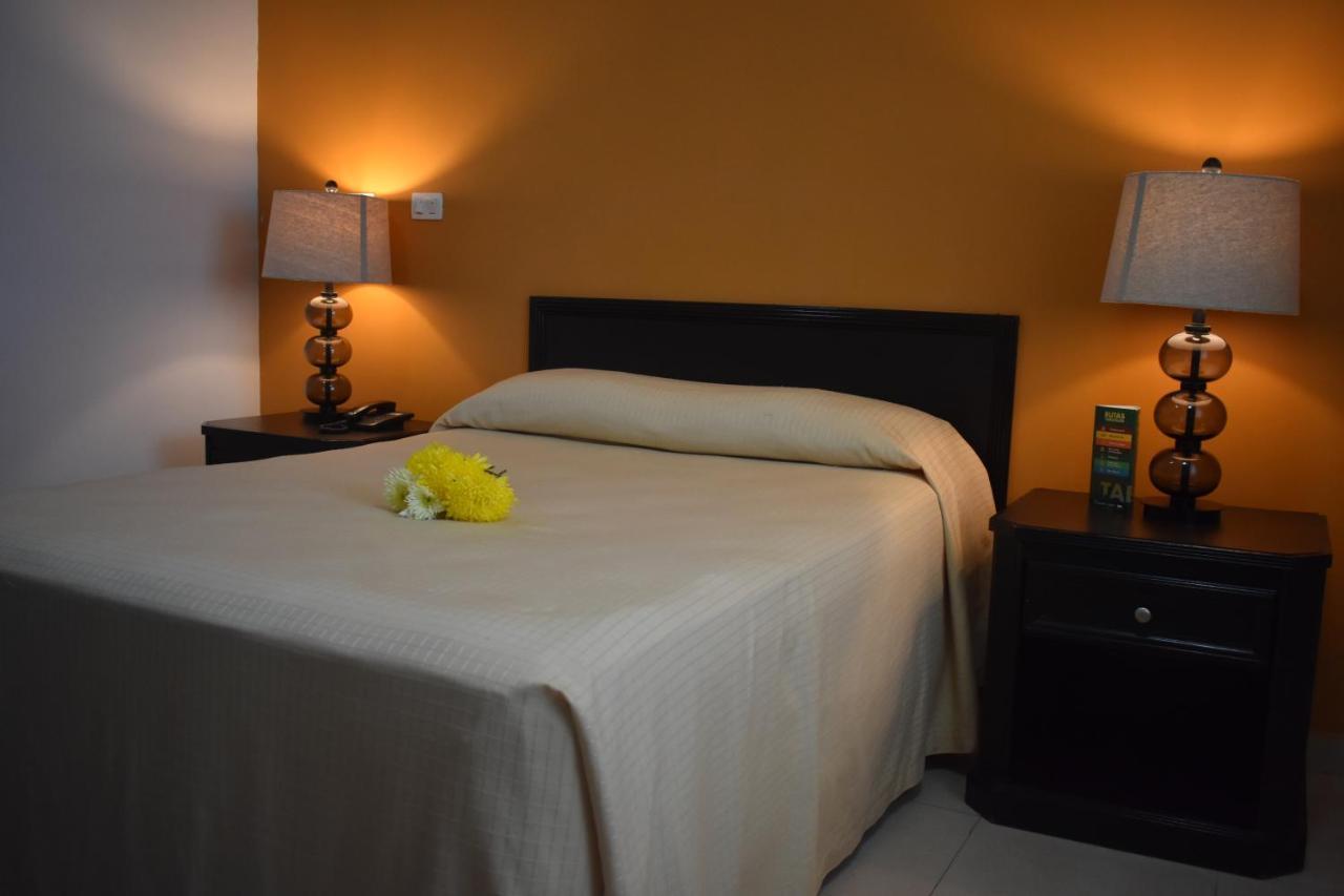 Hotel Miraflores וייארמוסה מראה חיצוני תמונה