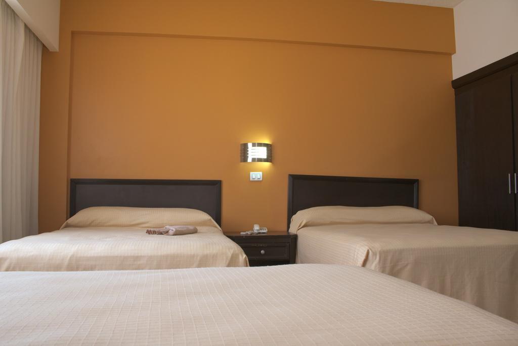 Hotel Miraflores וייארמוסה מראה חיצוני תמונה