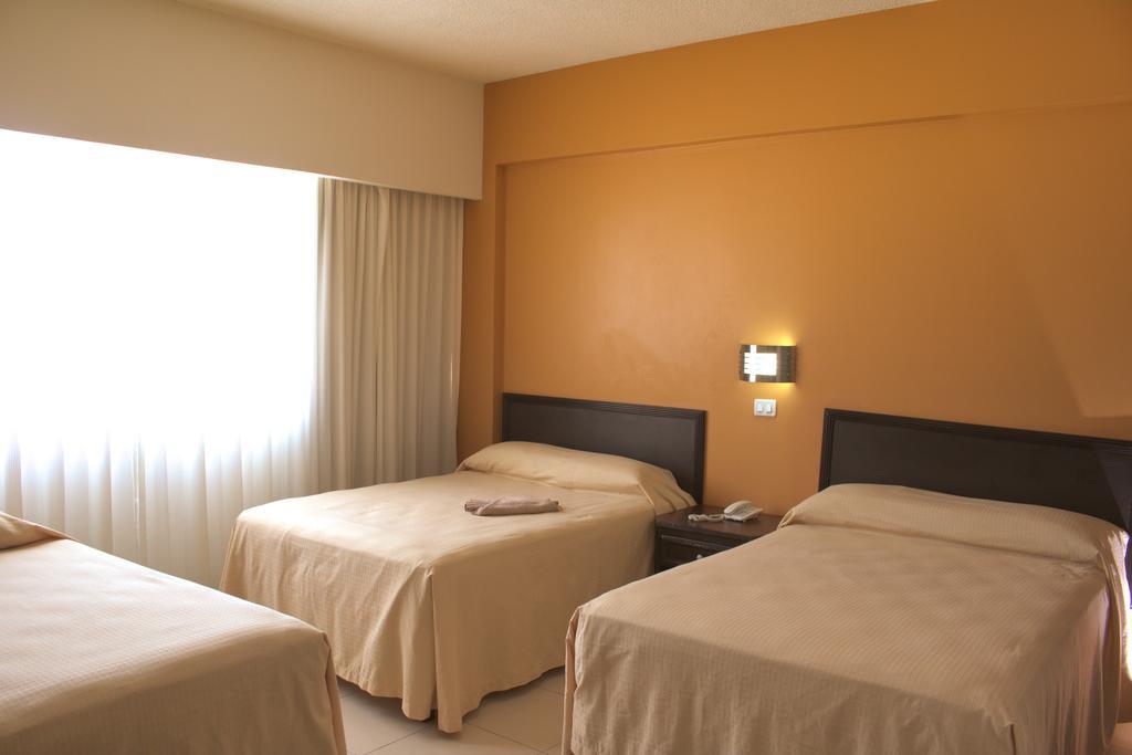 Hotel Miraflores וייארמוסה מראה חיצוני תמונה