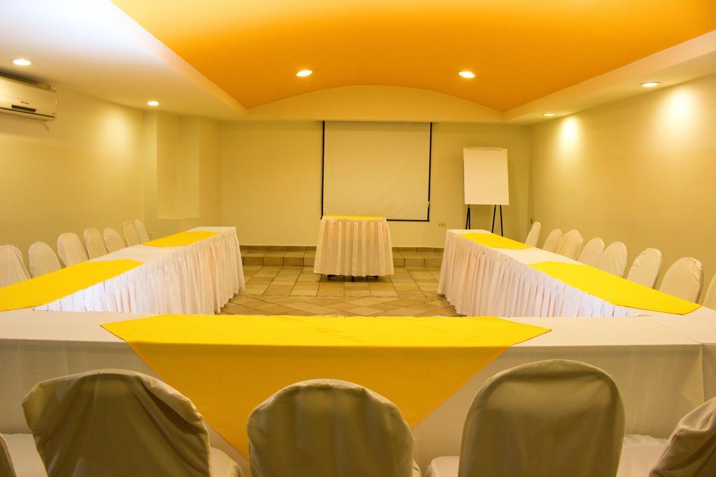 Hotel Miraflores וייארמוסה מראה חיצוני תמונה