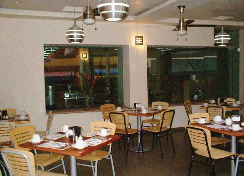 Hotel Miraflores וייארמוסה מראה חיצוני תמונה